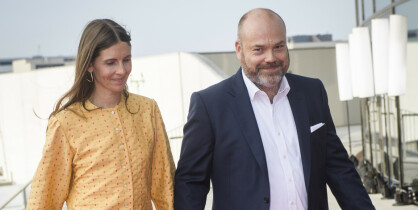 image: Mangemilliardær i tårer etter massiv kritikk